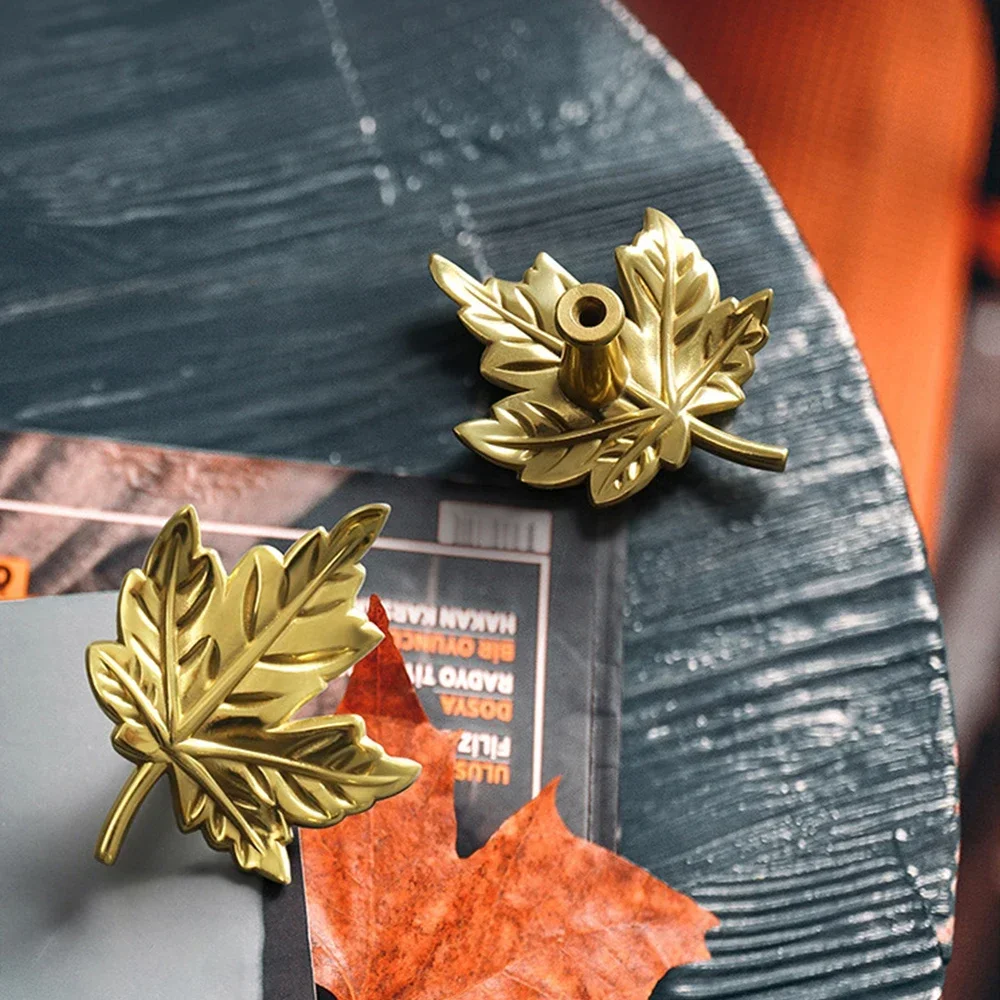 Maple Leaf Brass Cabinet Knobs - огляд і ціна Unique Furniture Hardware