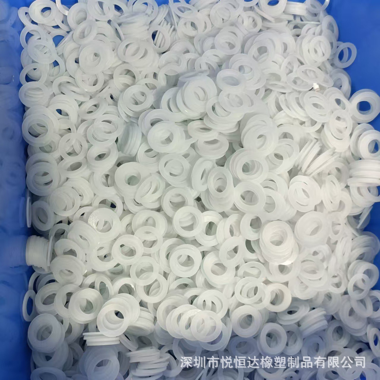 White Hinged Plastic Screw Cap - огляд і ціна Furniture Hardware Screws