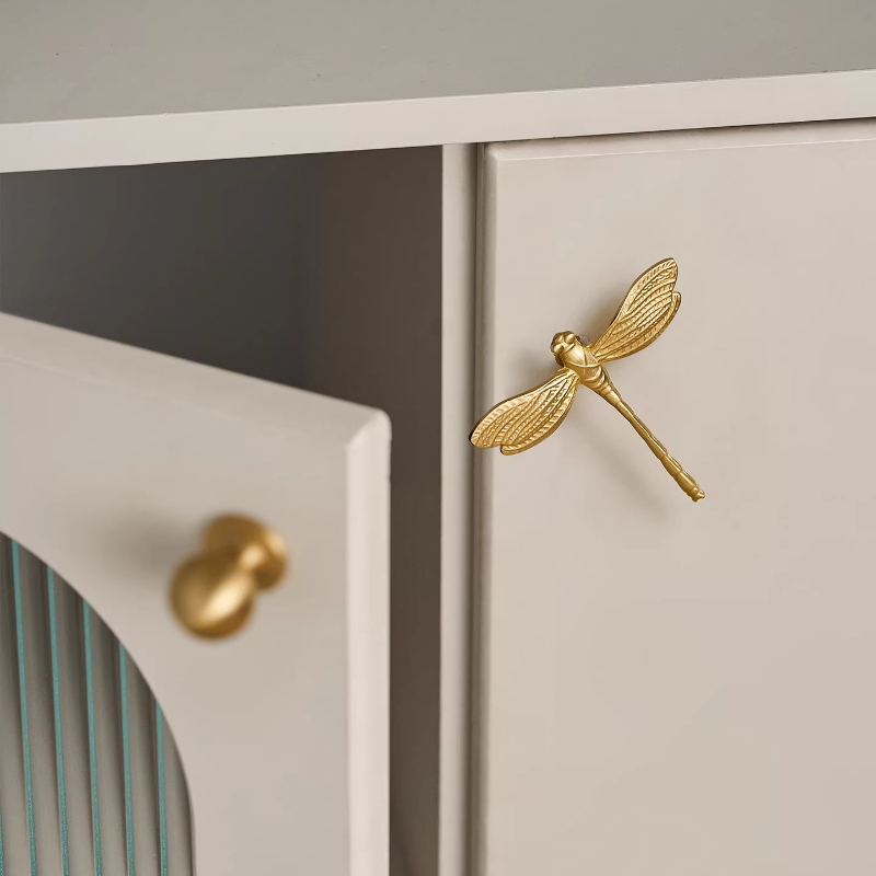 French Dragonfly Brass Cabinet - огляд і ціна Unique Furniture Hardware